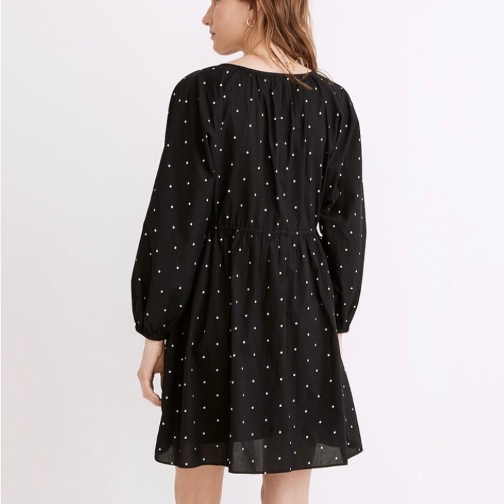 Adorable black polka dot mini.
